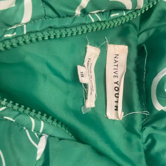 Native Youth Green Smiley Puffer Jacket Size 18.